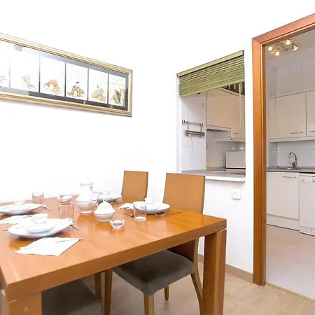 Bright Sagrada Familia Apartman *