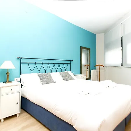 Bright Sagrada Familia Apartment *